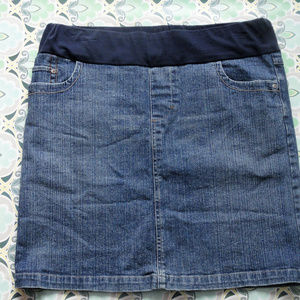 *~Motherhood Maternity Jean Skirt Size S~*